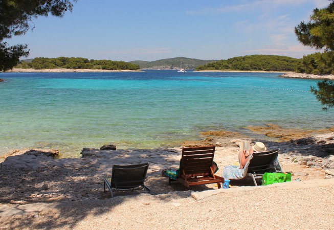 Kroatien: Strand Hvar Town