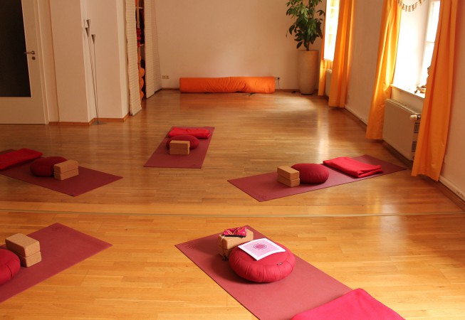 Yoga Workshop in der Sahaja Akademie